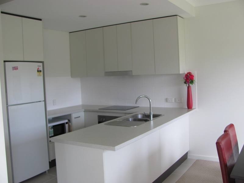 9/1 Michel Place, Telina QLD 4680