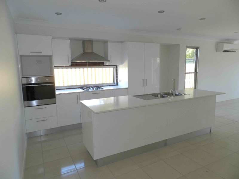 Unit 1 / 13 Sea Prince Circ., Hill Close, Clinton QLD 4680