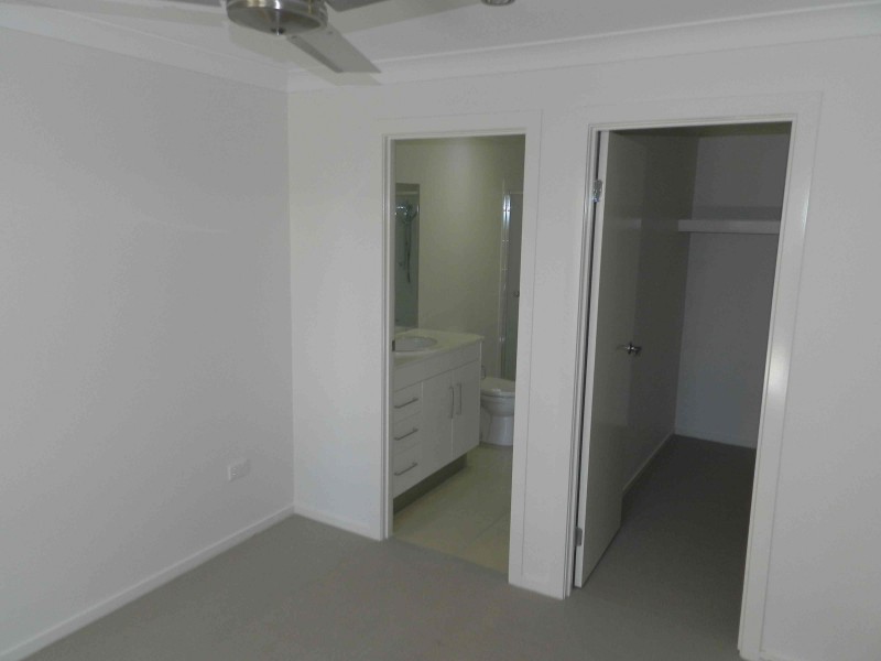 Unit 1 / 13 Sea Prince Circ., Hill Close, Clinton QLD 4680