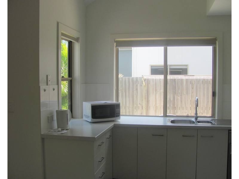 13/1 Michel Place, Telina QLD 4680