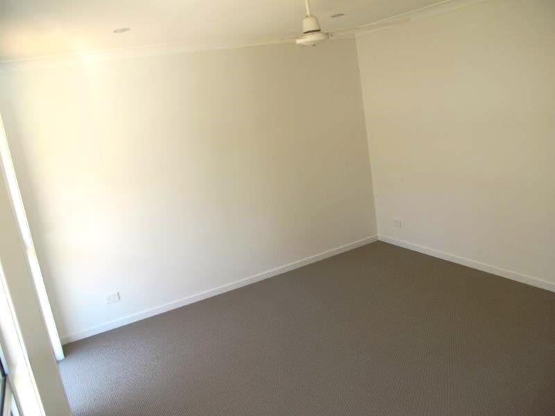 11 Carlsson Place, Kirkwood QLD 4680