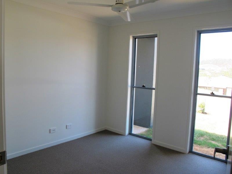 11 Carlsson Place, Kirkwood QLD 4680