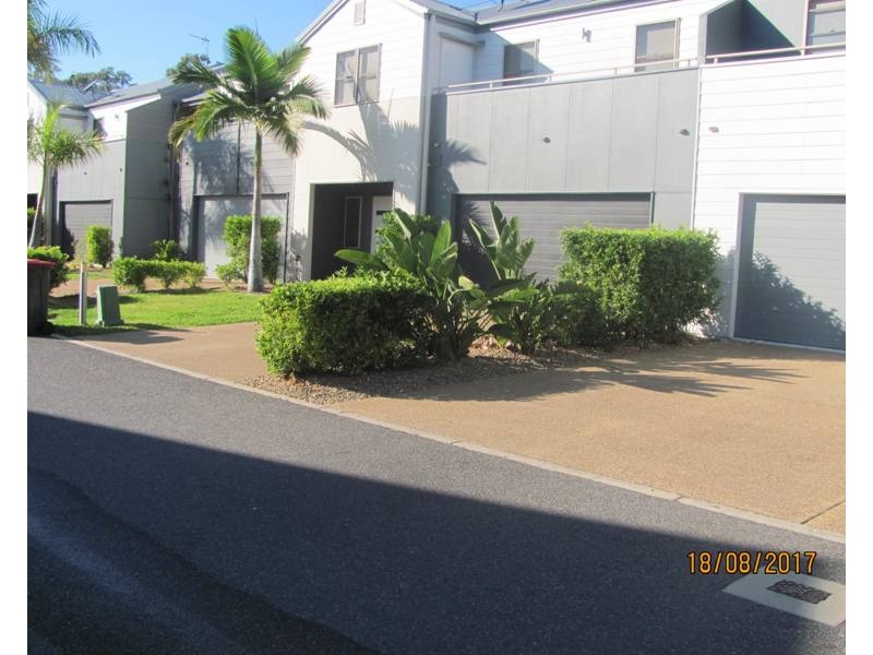 10/1 Michel Place, Telina QLD 4680