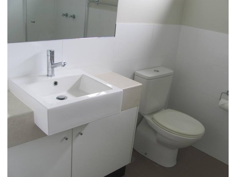 10/1 Michel Place, Telina QLD 4680