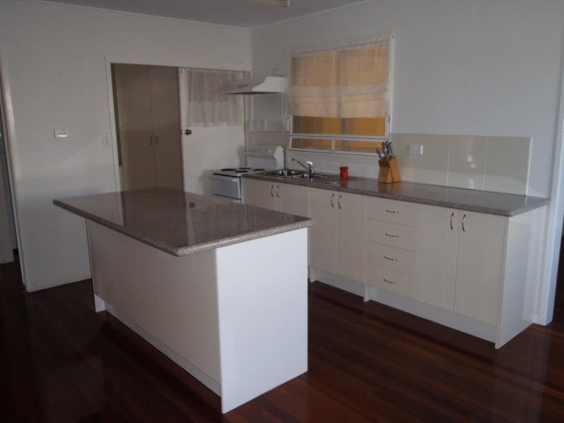 27 Rossella Street, West Gladstone QLD 4680
