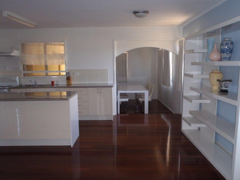 27 Rossella Street, West Gladstone QLD 4680