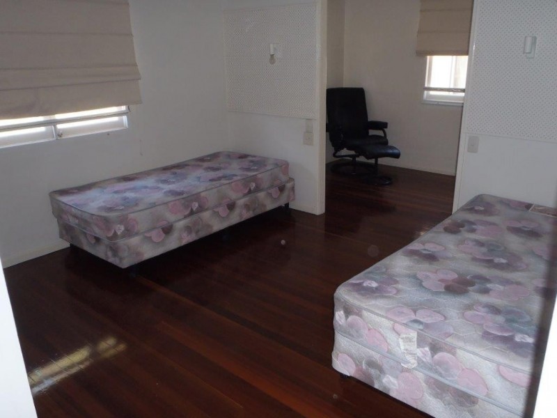27 Rossella Street, West Gladstone QLD 4680