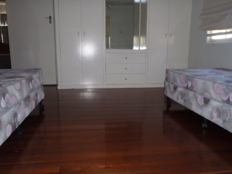 27 Rossella Street, West Gladstone QLD 4680
