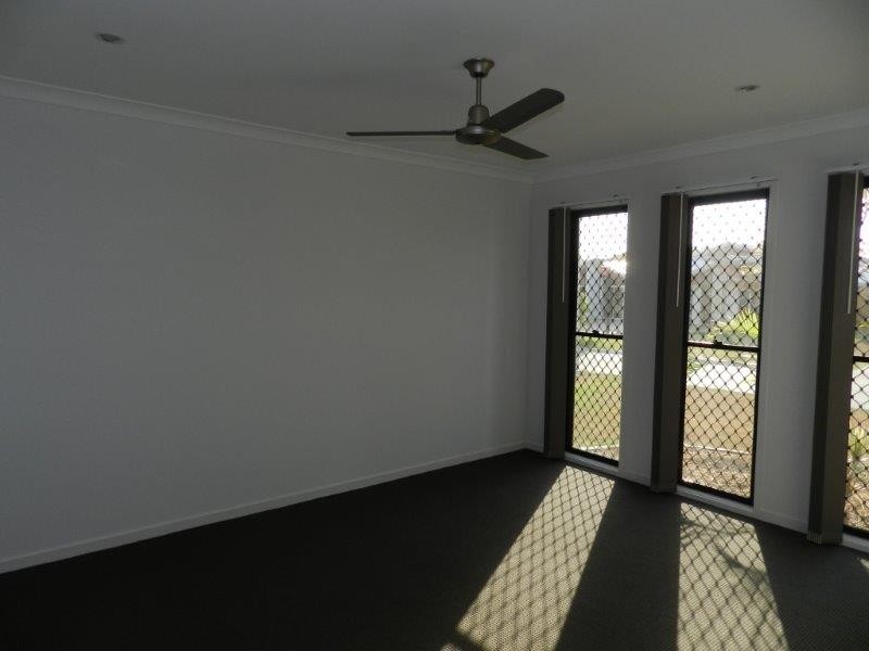 4 Sundew Street, New Auckland QLD 4680