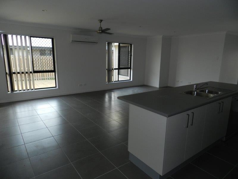 4 Sundew Street, New Auckland QLD 4680