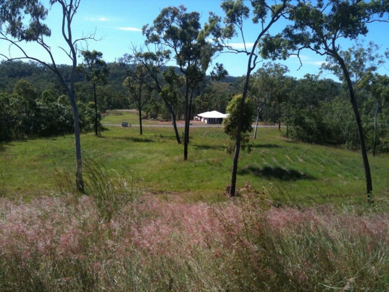 4 Koala Court, Beecher QLD 4680