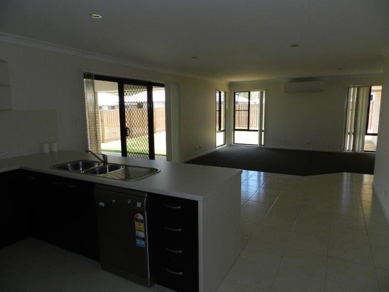 14 Sundew Street, New Auckland QLD 4680