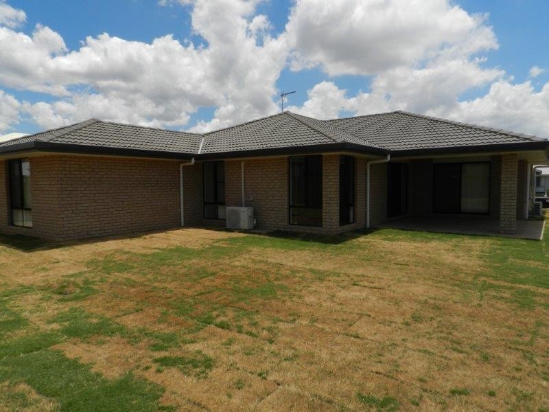 14 Sundew Street, New Auckland QLD 4680