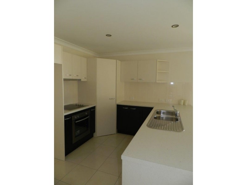 14 Sundew Street, New Auckland QLD 4680