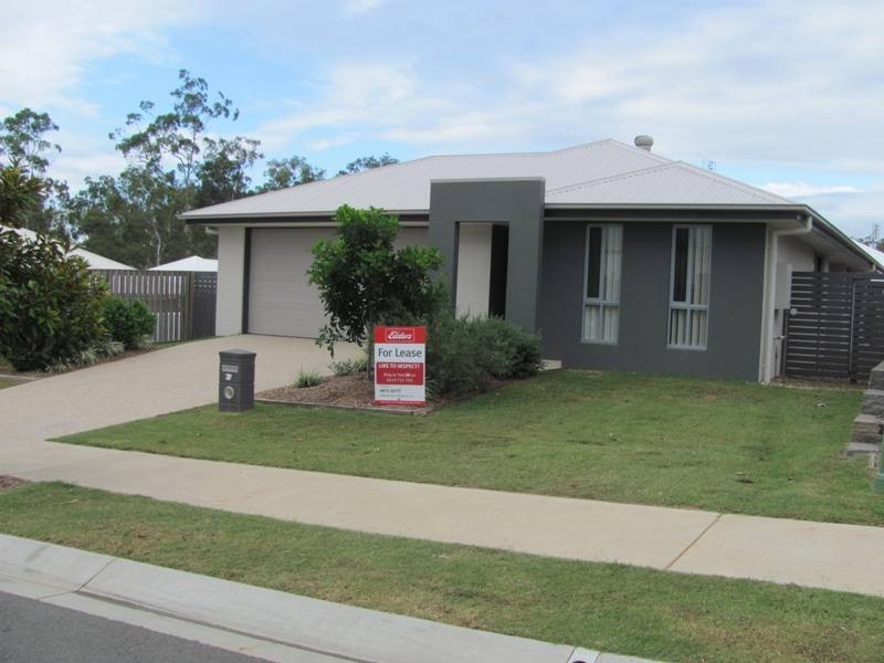 37 Clover Crescent, Boyne Island QLD 4680