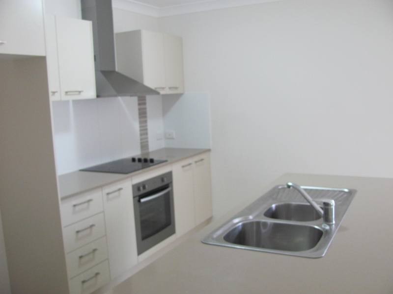 37 Clover Crescent, Boyne Island QLD 4680