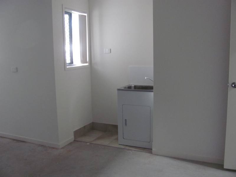 37 Clover Crescent, Boyne Island QLD 4680