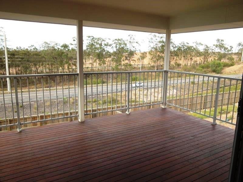 19 Florey Place, Kirkwood QLD 4680