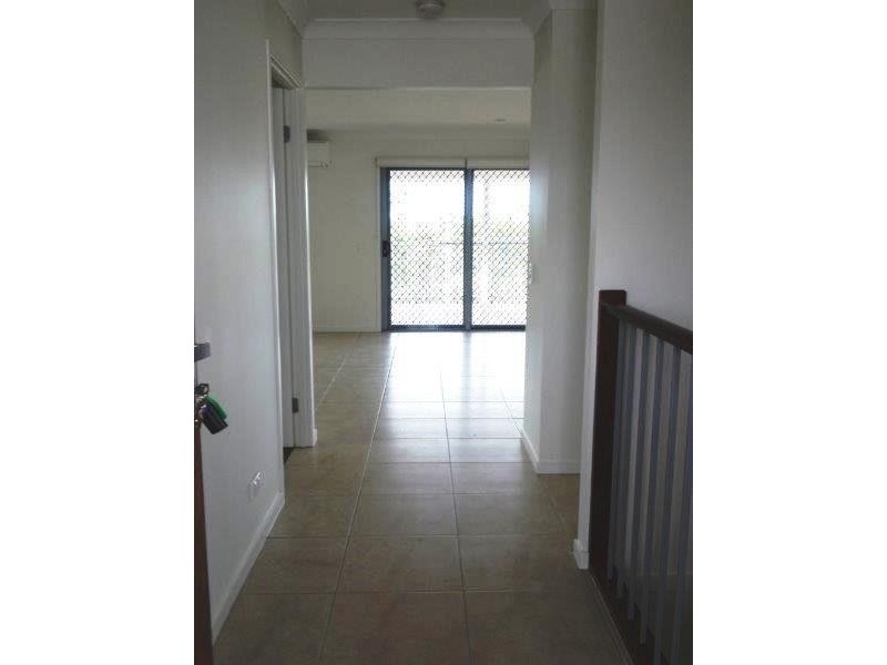 19 Florey Place, Kirkwood QLD 4680