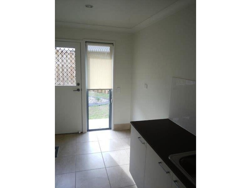 19 Florey Place, Kirkwood QLD 4680