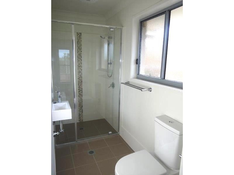 19 Florey Place, Kirkwood QLD 4680