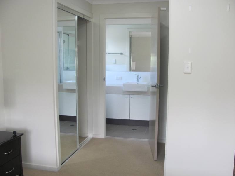 11/1 Michel Place, Telina QLD 4680