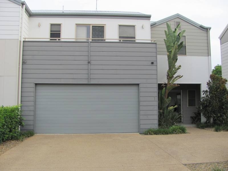 7/1 Michel Place, Telina QLD 4680