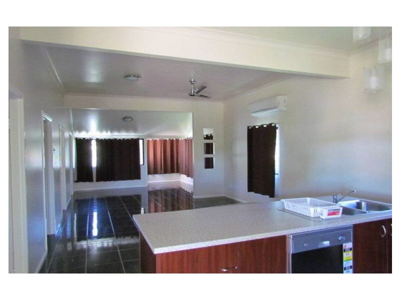 168 Oaka Street, South Gladstone QLD 4680