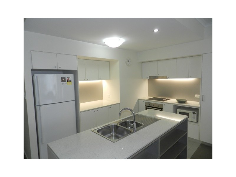 232/75 Central Lane, Gladstone QLD 4680