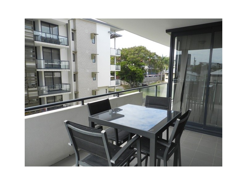 232/75 Central Lane, Gladstone QLD 4680