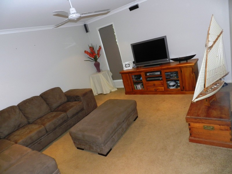 16 Oasis Court, South Gladstone QLD 4680