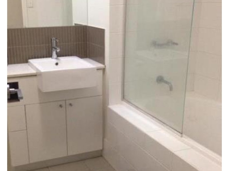 228/75 Central Lane, Gladstone QLD 4680