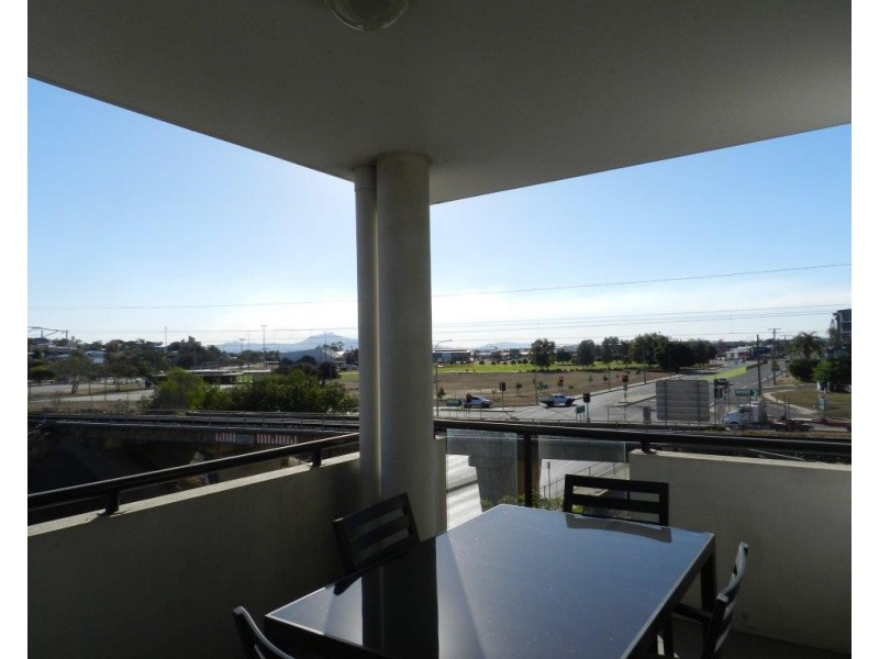 228/75 Central Lane, Gladstone QLD 4680