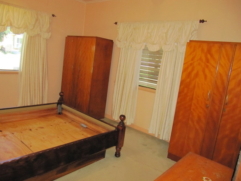 4 White St., West Gladstone QLD 4680