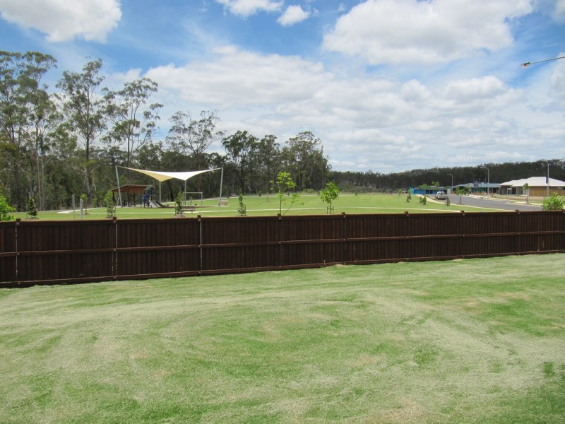 30 Bellbird Circuit, Kirkwood QLD 4680