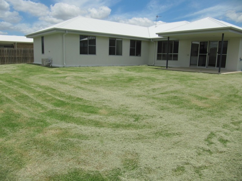30 Bellbird Circuit, Kirkwood QLD 4680