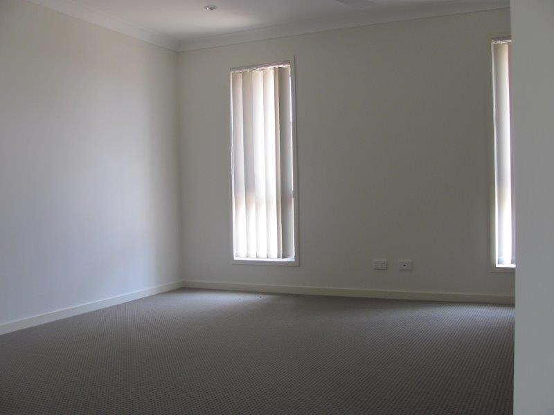 30 Clover Crescent, Boyne Island QLD 4680