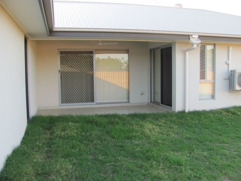 30 Clover Crescent, Boyne Island QLD 4680