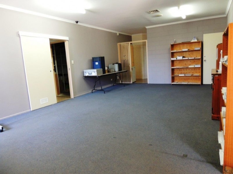 9 Hilliard Street, Gladstone QLD 4680