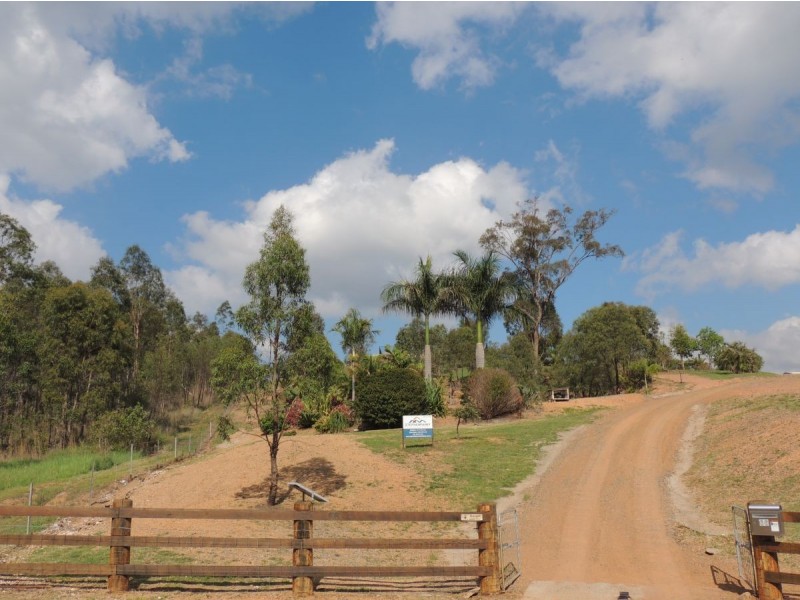 66 Luana Cres, Beecher QLD 4680