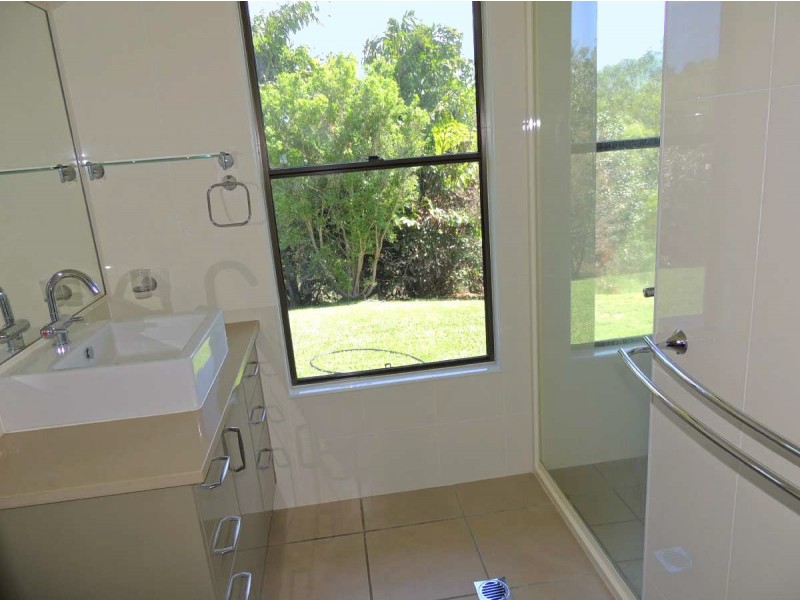 66 Luana Cres, Beecher QLD 4680