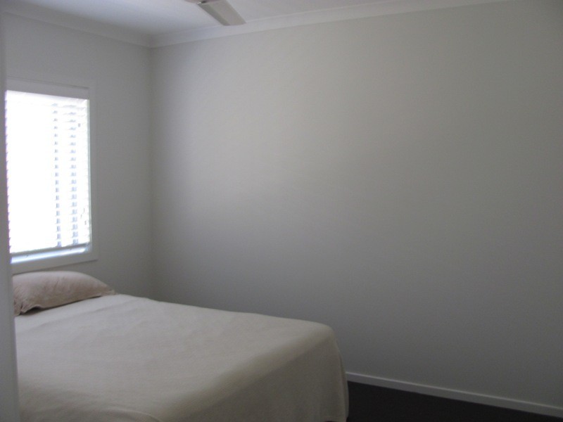 8 Koolivoo Parade, Boyne Island QLD 4680