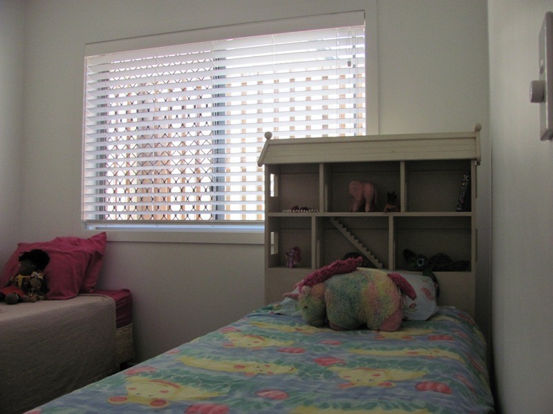 8 Koolivoo Parade, Boyne Island QLD 4680