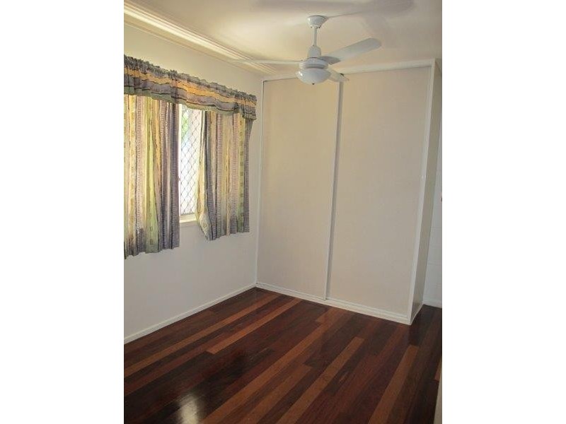 2/21 Walters Avenue, West Gladstone QLD 4680
