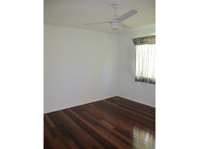 2/21 Walters Avenue, West Gladstone QLD 4680