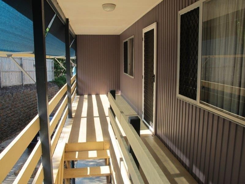 2/21 Walters Avenue, West Gladstone QLD 4680