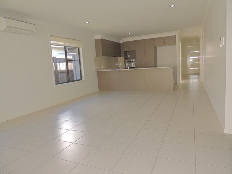 26 Seagull boulevard, Kirkwood QLD 4680