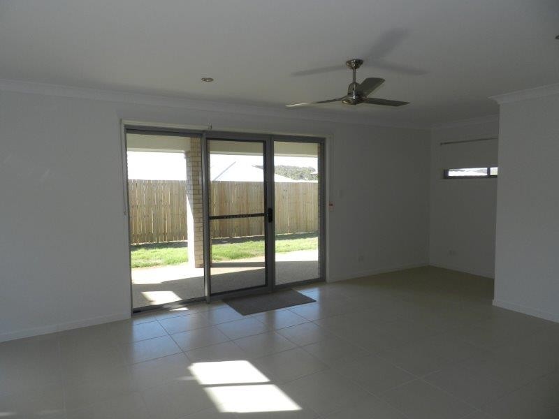 8 Blaxland Court, Glen Eden QLD 4680