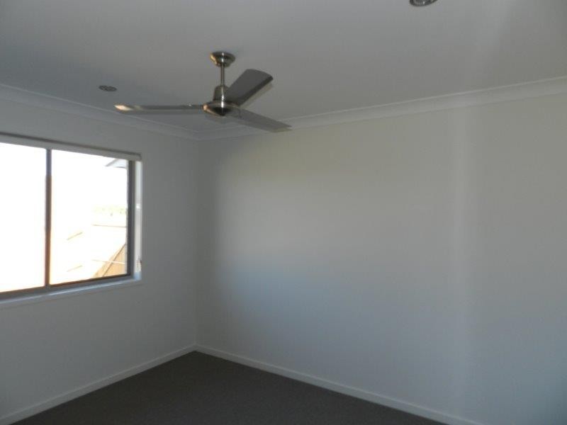 8 Blaxland Court, Glen Eden QLD 4680