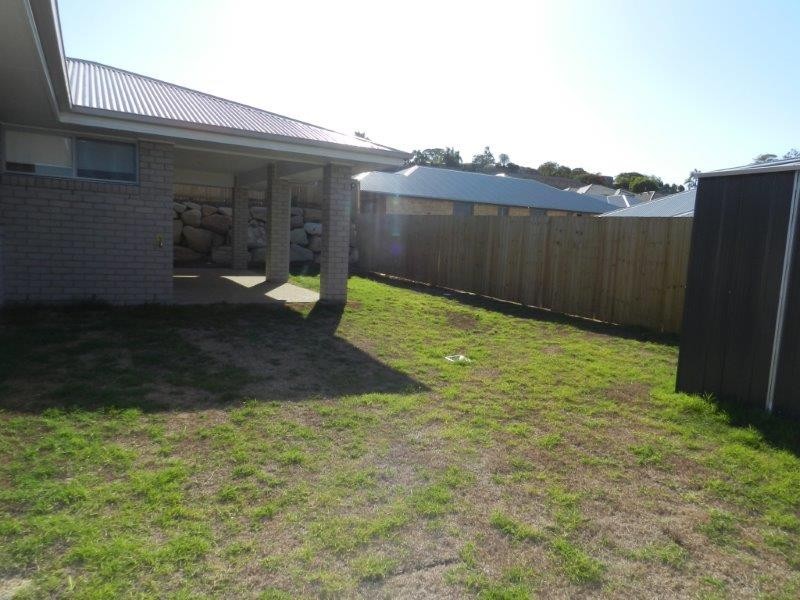 8 Blaxland Court, Glen Eden QLD 4680